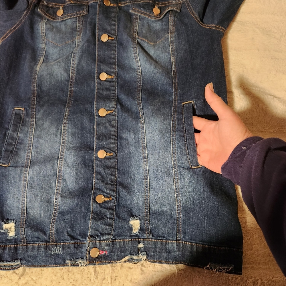 Dollhouse Womens Sz 1X Denim Jacket Blue Distressed Dark Wash Stretch Pockets - Picture 7 of 14